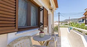Niriides Apartments - Image 5
