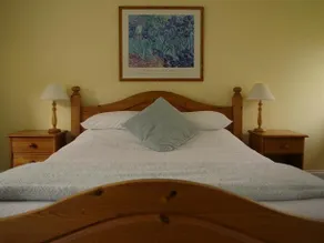 Rosewyn Farmhouse - Image 4