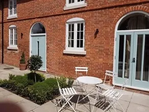 Meynell Mews - Image 2