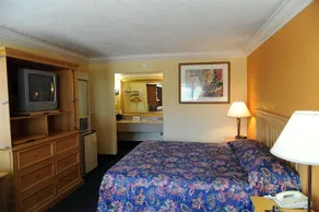Crowley Inn - Image 5