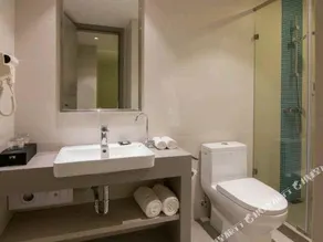 Home Inn Yingbin Avenue - Image 3