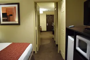 Best Western Sugar Sands Inn & Suites - Image 2
