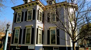 James B Finch Inn - Image 1