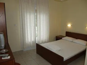 Hotel Anesis - Image 5