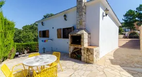 Villa mit Garten, privatem Pool und Grill - Image 3