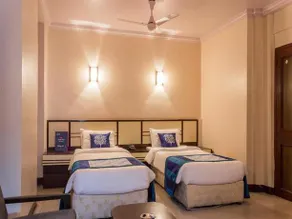 OYO Rooms Colaba Radio Club - Image 4