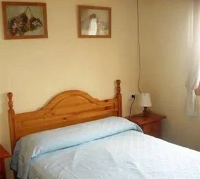Apartamentos Bolonia Paraiso - Image 2