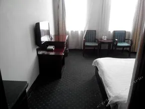 Jining Qinghua Hotel - Image 5