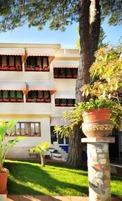 Hotel Manuela - Image 2