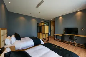 SKYLINE LOFT SHANGHAI - Image 3