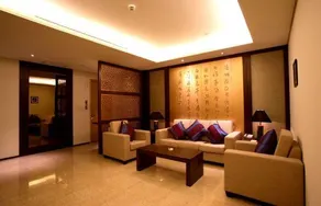 Warner Fashion Hotel - Image 3