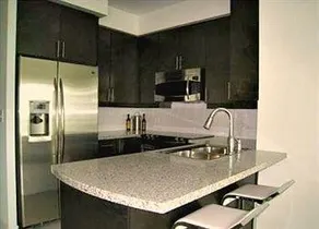 Pelican Suites - Parkside Residence - Image 3