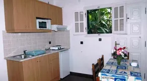 Blue Sky Apartments - Image 5