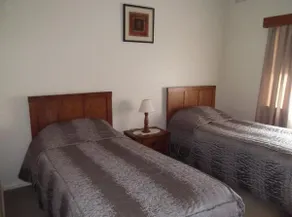Glenmore Springs Accommodation - Image 4