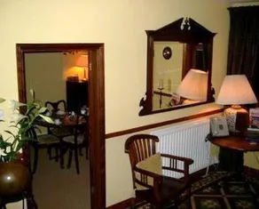 Elsted House - Image 2