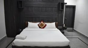 Hotel Sapphire - Image 4
