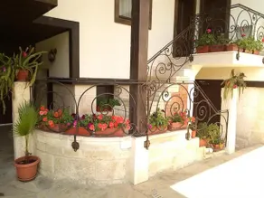 Guest House Black Lom - Image 2