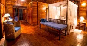 The Teak House - Image 4