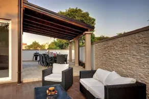 Modern Villa di Rovigno med pool, bubbelbad och havsutsikt - Image 2