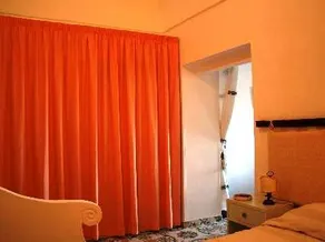 La Casa Rossa Hotel Capri - Image 4