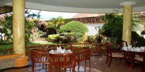 New Castle Hotel - Image 5
