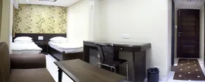Hotel Adarsh Baug - Image 5