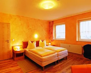 Hoyer Apartment - Image 5