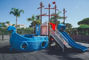 Aquashow Park Hotel - Image 4