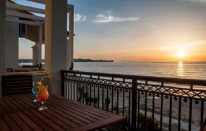 Cressida Seaside Apartments - Image 4
