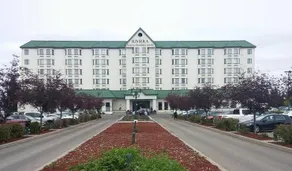 Riviera Hotel Calgary Airport - Image 2