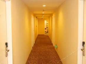 Jintai Hotel (Wuhan Optics Valley Pedestrian Street Branch) - Image 3