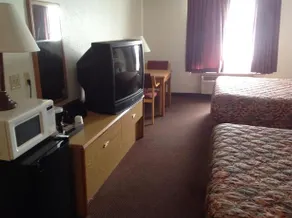 Super Motel - Image 5