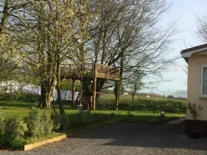 Apple Tree House - Image 4