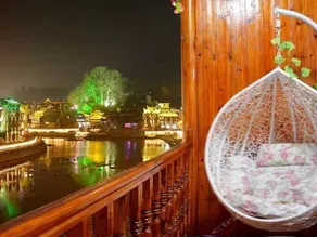 Tuojiang Yijiaren Riverview Boutique Hotel - Image 5