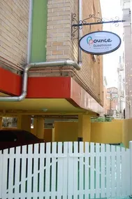 Bounce Guesthouse Hongdae - Image 2