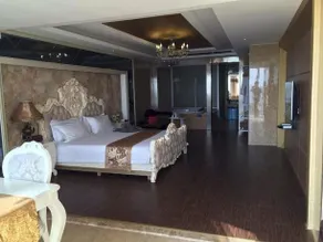 Warmness Hotel - Image 2
