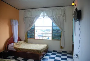 Smiley Backpackers Hostel - Image 5