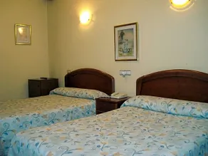 Hotel Estadio - Image 2