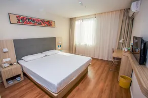 Hanting Express Xichang Qionghai Wetland Park - Image 4