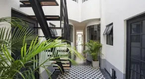 Cozy Apartment with incredible rooftop! (B) - Image 4