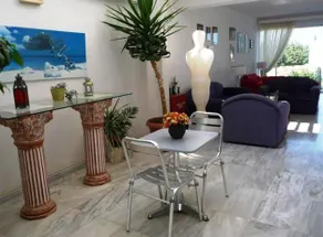 Hotel M - Image 2