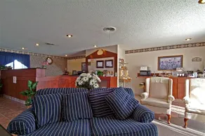 Americas Best Value Inn Cisco - Image 3