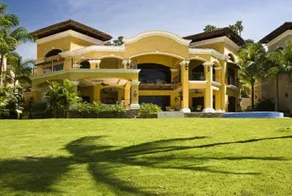 4-Bedroom Beachfront Mansion Is A Few Paces From The Waves - Image 2