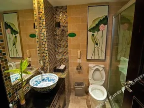 Chongqing Plaza Hotel - Image 3