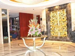 Yalong Hotel - Image 3