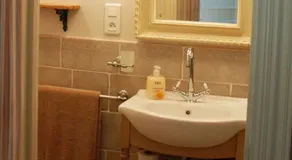 Le Logis du Pressoir Chambre d'Hotes Bed & Breakfast in beautiful 18th Century Estate in the heart of the Loire Valley with heated pool and extensive grounds - Image 4