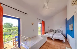 Lontos Suites - Image 3
