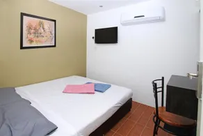 Summer Dream Borneo (Malaysia) - Image 2