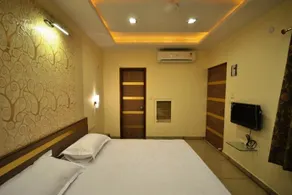 Hotel Angel - Image 4
