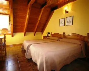 Hostal y Apartamento Seixes - Image 3